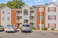 Building Photo - Up to Date Condo