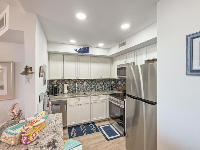 Building Photo - 531 N Ocean Blvd