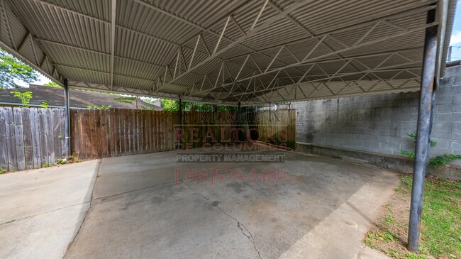 Building Photo - 1706 18th Pl