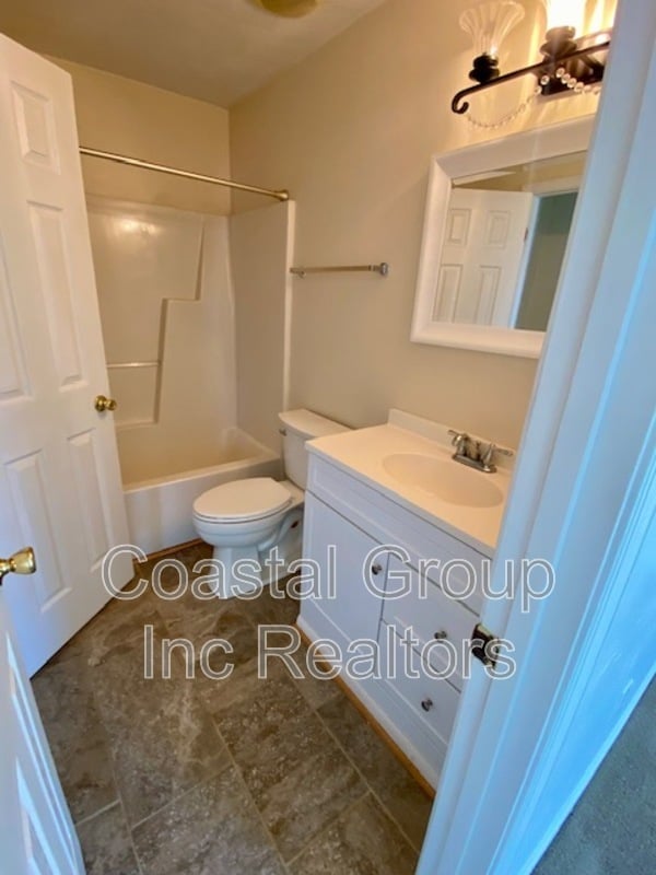 Building Photo - 3740 Purebred Dr