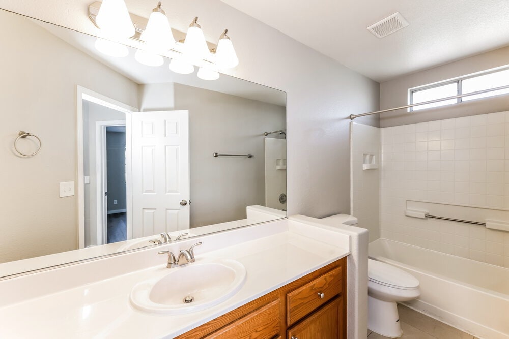 Building Photo - 2181 Hearts Club Dr