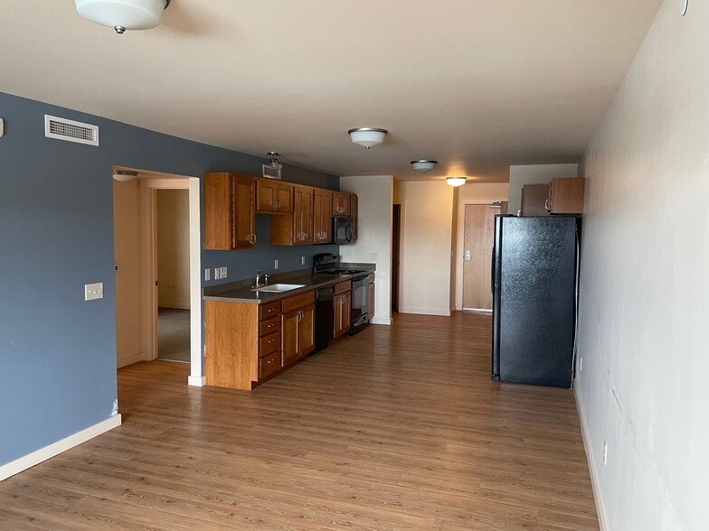 Building Photo - 228 S Cottonwood Rd