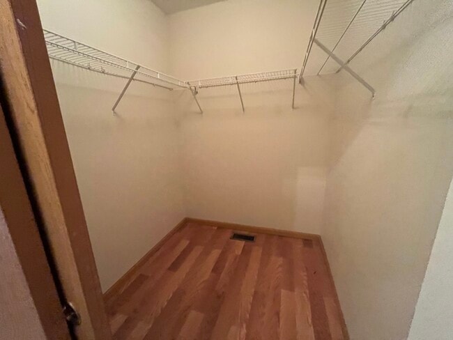 Building Photo - 2936 Deerpath Ln