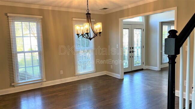 Building Photo - 416 Carmain Ln