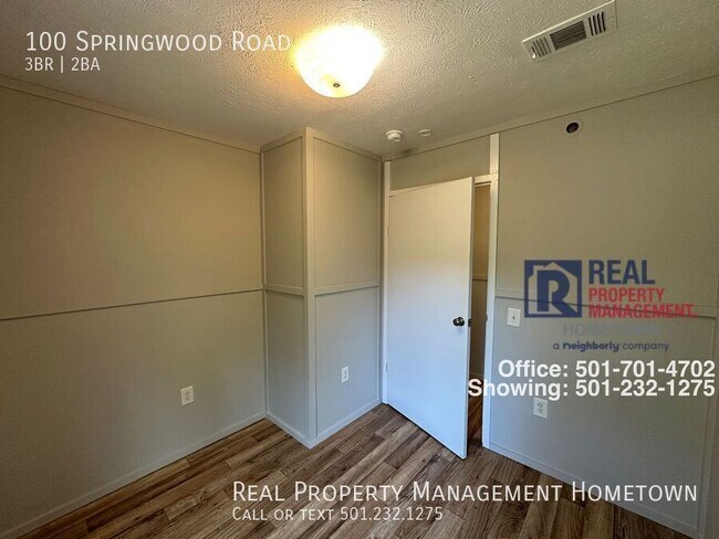 Building Photo - 100 Springwood Rd