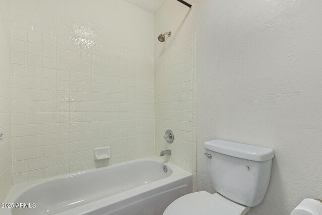 Building Photo - 18208 N 45th St