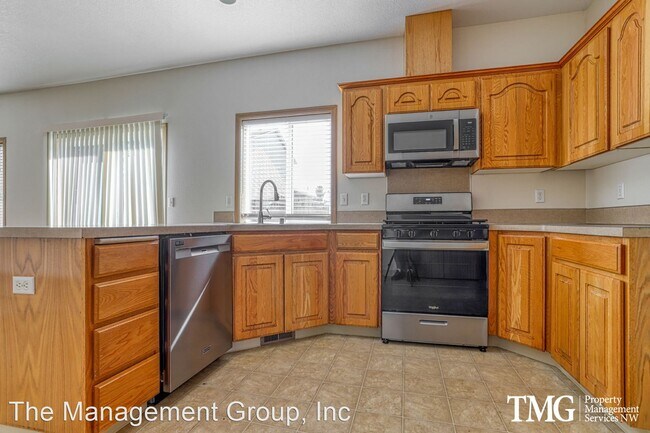 Building Photo - 5 br, 2.5 bath House - 8619 NE 90th Ave