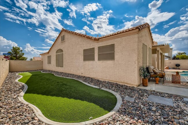 Building Photo - 2114 Akamine Ave