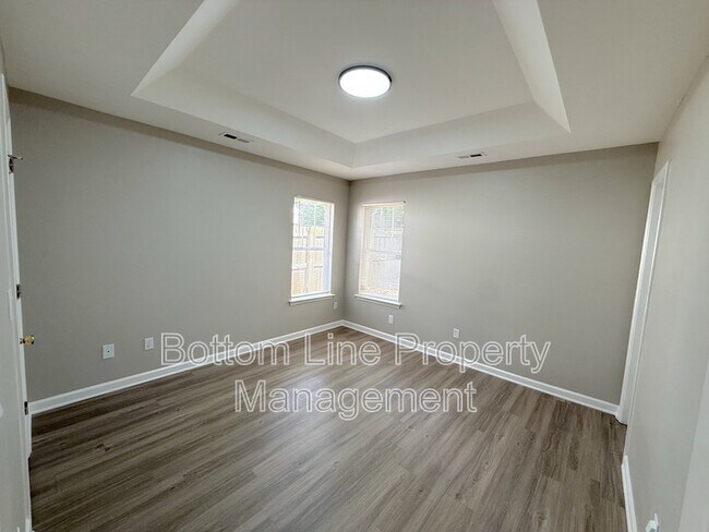 Building Photo - 3715 Bullard St