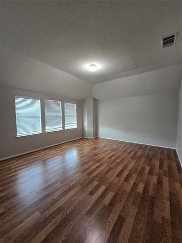 Building Photo - 3212 Kennedy Dr