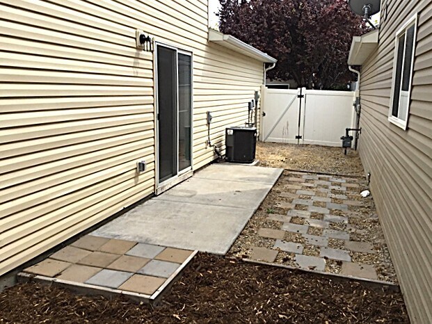 Building Photo - 9707 W Brogan Dr
