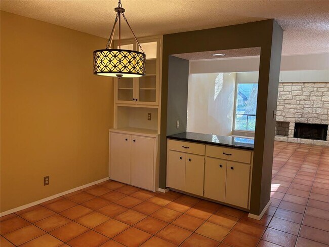 Building Photo - 9226 Jollyville Rd