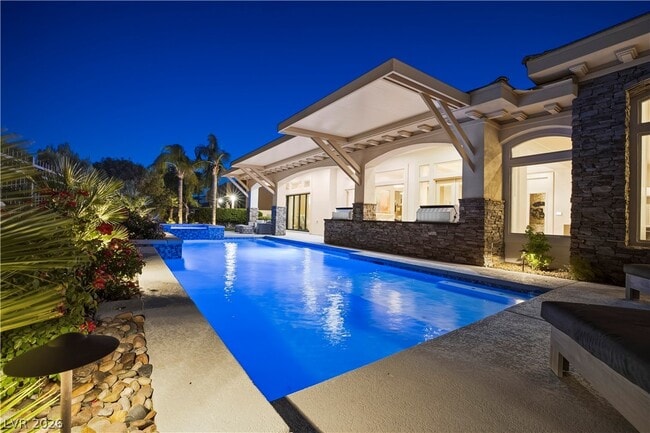 Building Photo - 9320 Tournament Canyon Dr