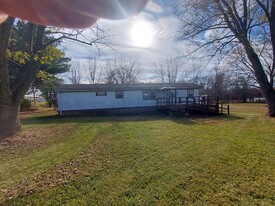 Building Photo - 418 S Geyers Church Rd