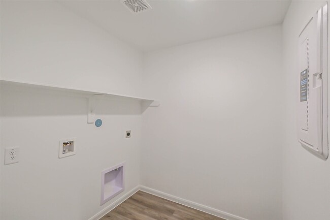 Building Photo - 23667 Cranberry Grader Ln