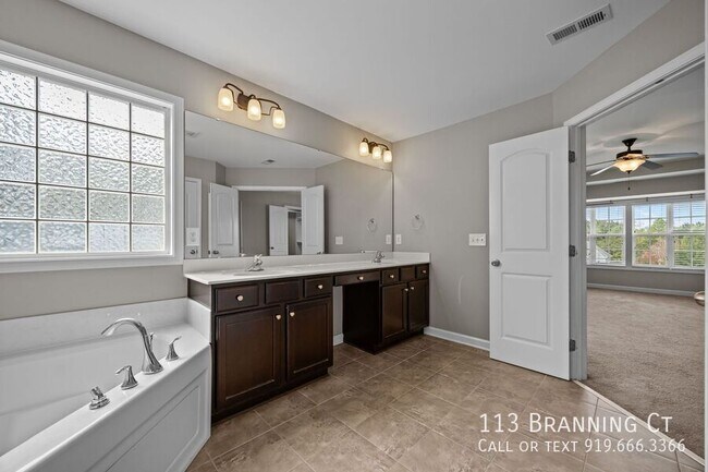 Building Photo - 113 Branning Ct