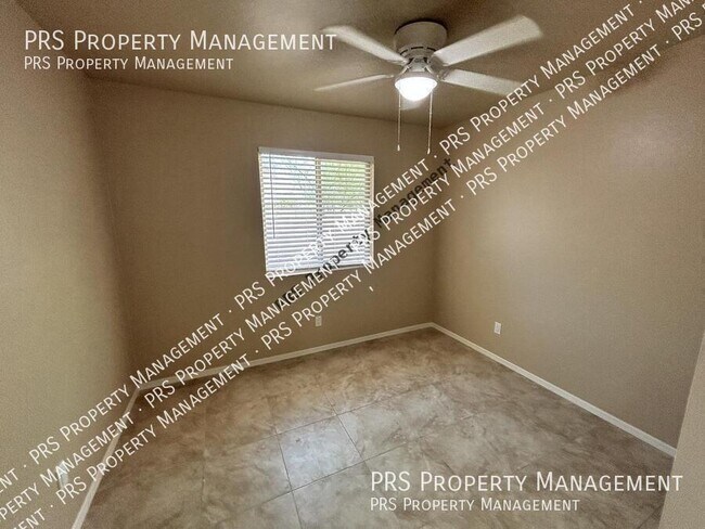 Building Photo - 551 S Lesueur-Unit 2