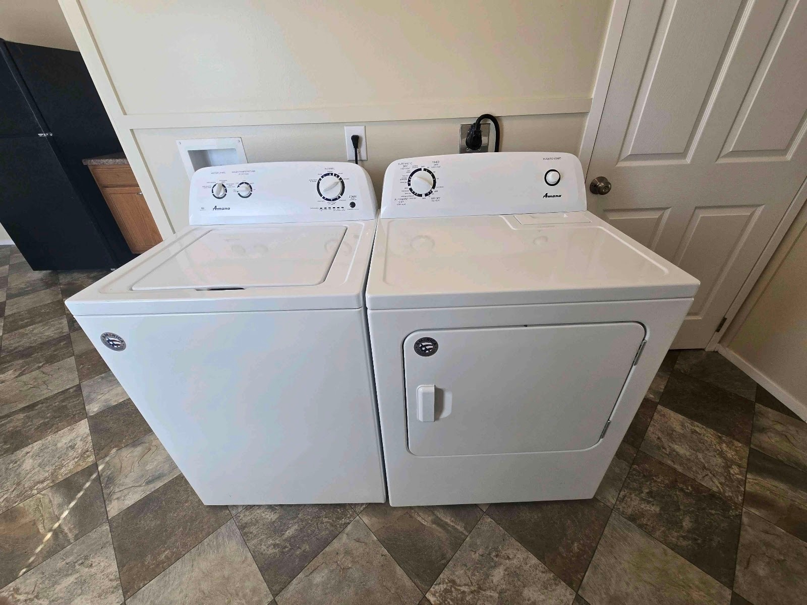 Building Photo - 709 N Collins Fwy