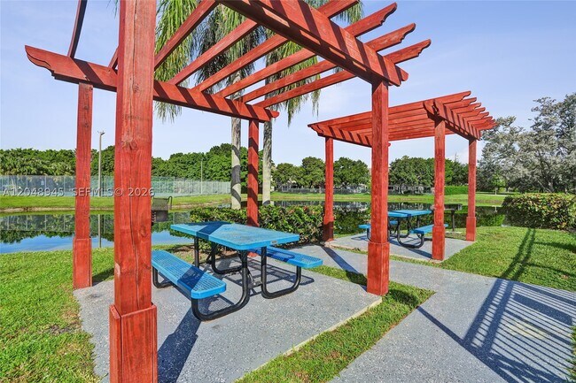 Building Photo - 12760 Vista Isles Dr