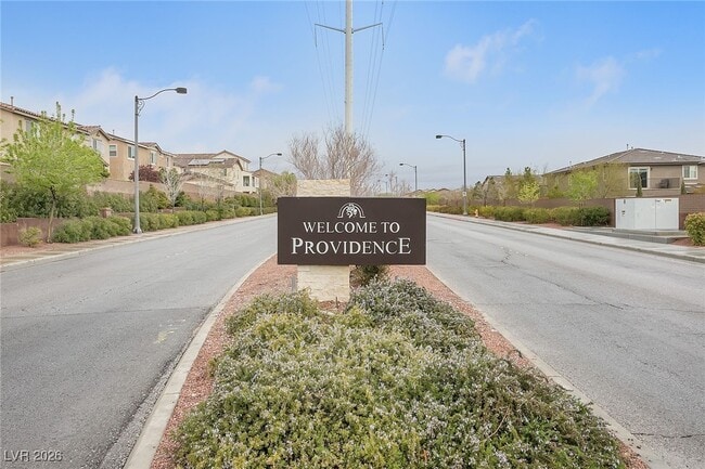 Building Photo - 10822 Hunters Green Ave