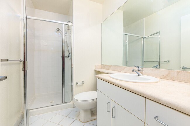 Building Photo - Spacious Ingleside Heights Condo w/ Private Patio & Parking!