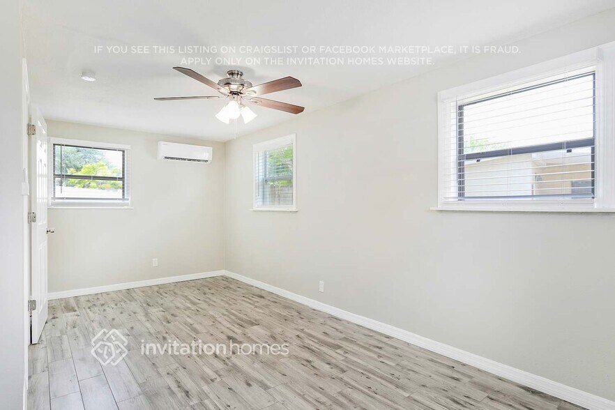 Building Photo - 11796 104th St