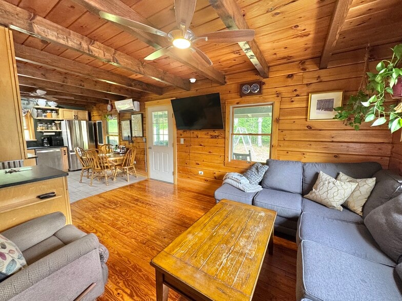 Building Photo - 1318 Bald Mountain Rd