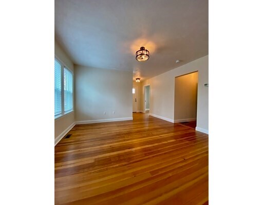 Building Photo - 121 Orne St