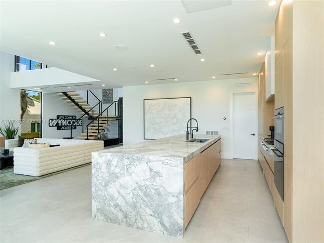 Building Photo - 1230 Cleveland Rd