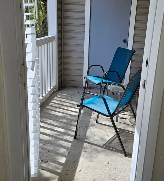 Building Photo - 4215 SW 22nd Ln