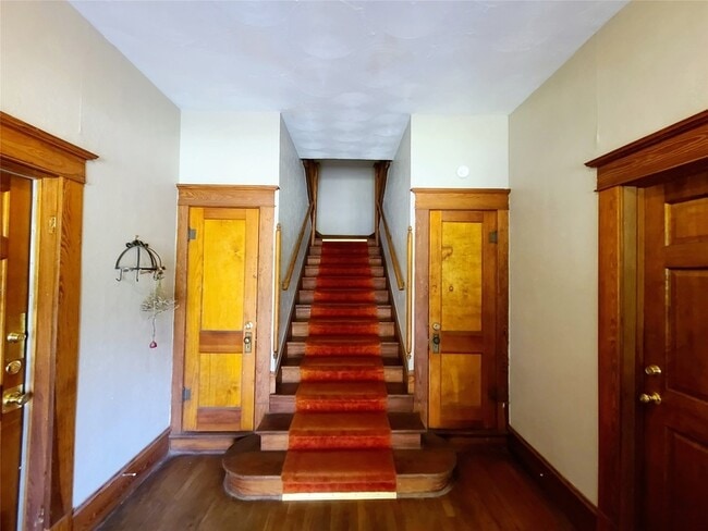 Building Photo - 4911 Worth St