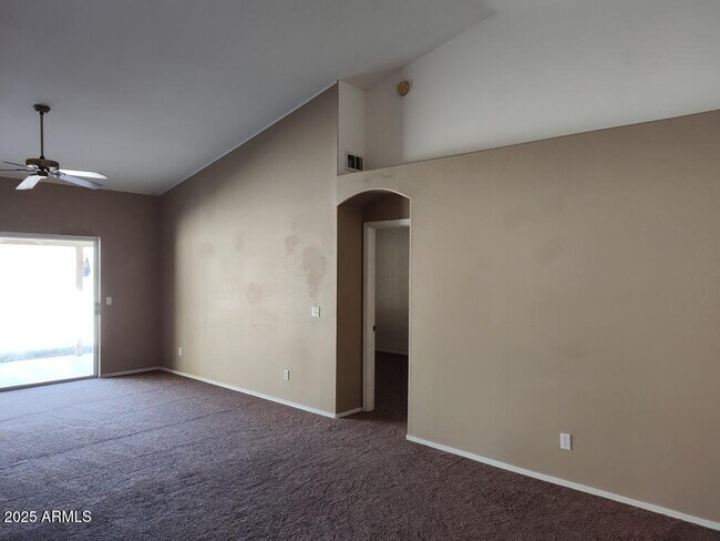 Building Photo - 11203 W Lawrence Ln