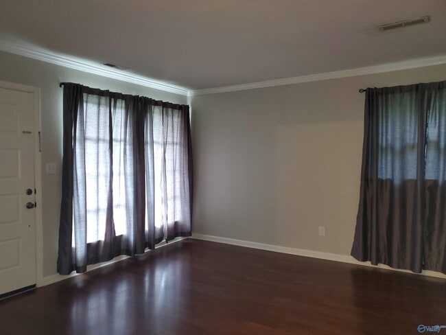 Building Photo - 2248 Norwood Dr NW