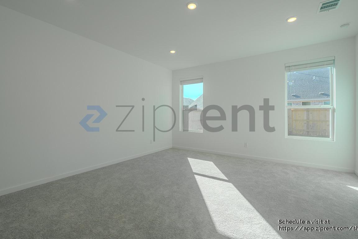 Building Photo - 27635 Spearmint Ridge Dr