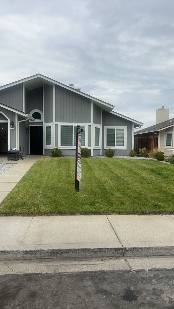 Building Photo - 1740 Gateway Dr