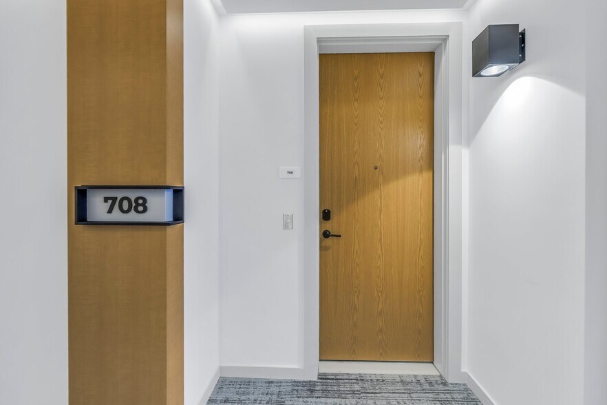 Building Photo - 777 3rd Ave N