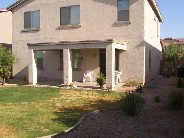 Building Photo - Charming 5 Bed 3 Bath Home in good communi...