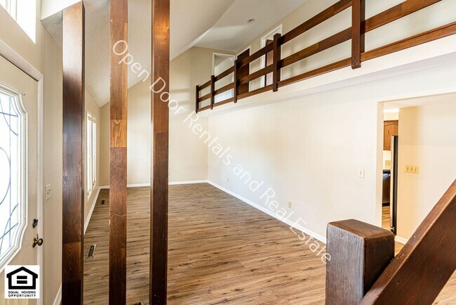 Building Photo - $300 off first months rent. Beautiful HOME! Schedule a showing today!