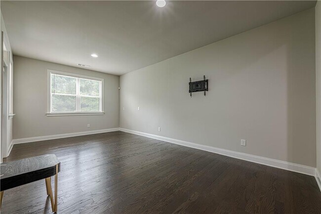 Building Photo - 1130 Provence Ln