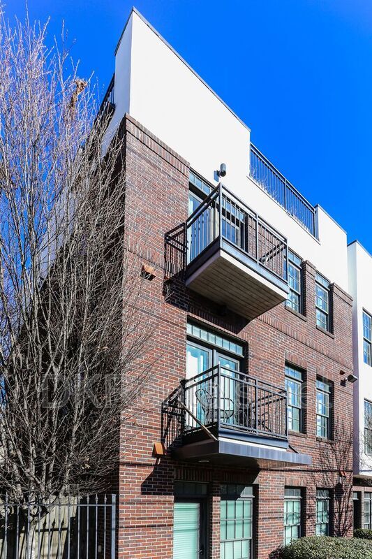 Building Photo - 1300 DeKalb Ave NE