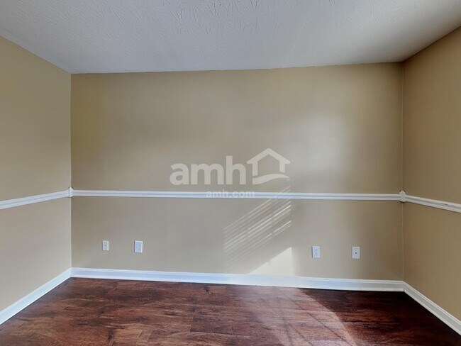 Building Photo - 1031 Buddleia Ct