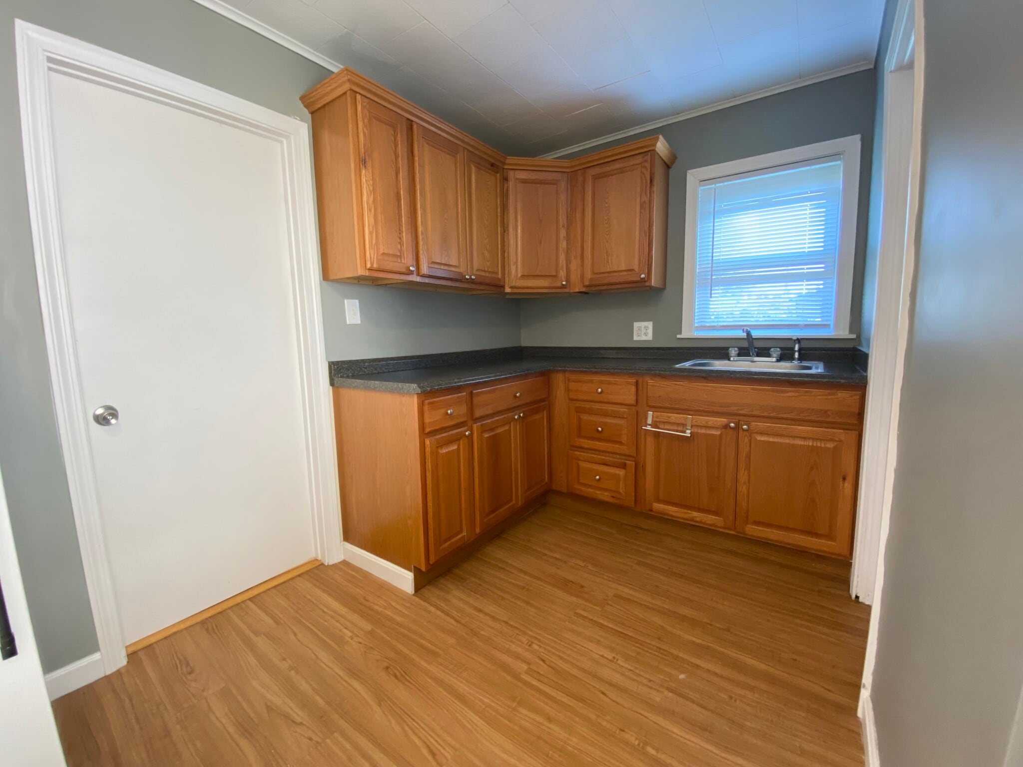 Building Photo - 4 Pond St