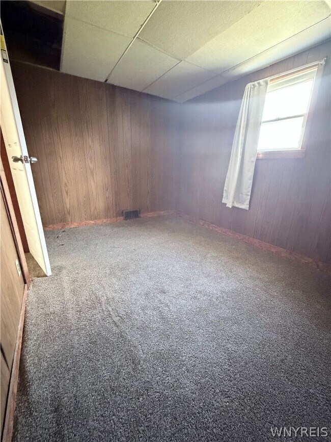 Building Photo - 901 South Park Ave