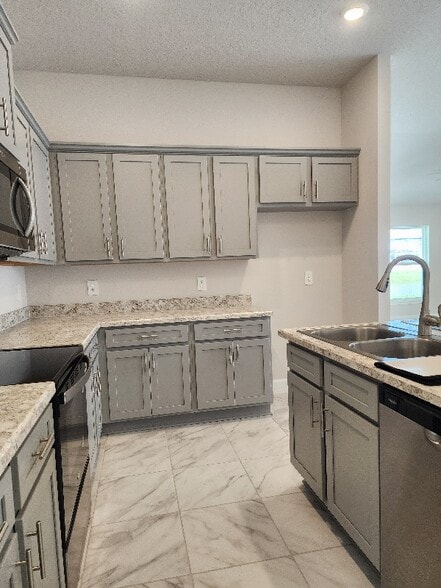 Building Photo - 5251 San Benedetto Pl