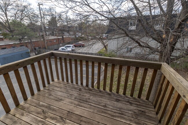 Building Photo - 105 N Garth Ave