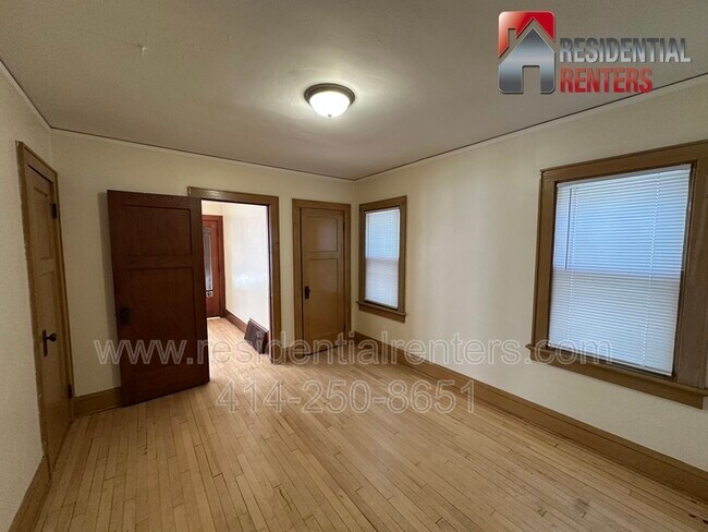 Building Photo - 4048 N 7th St