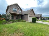 Building Photo - 2486 Redford Dr