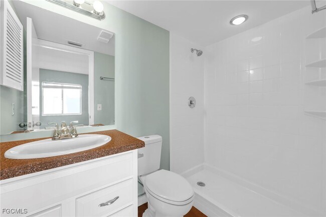 Building Photo - 2885 Palm Beach Blvd