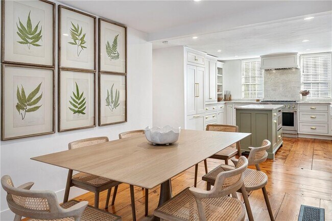 Building Photo - 108 Prospect Hill St