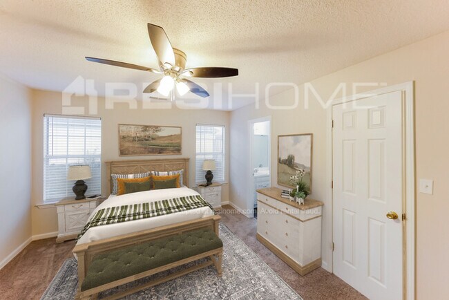 Building Photo - 1324 Royalty Dr